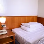 Hotell Sara 3*