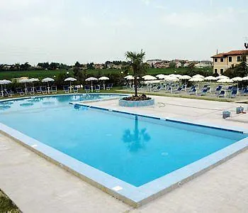 Sara With Pool And Parking Near Venice ميستر