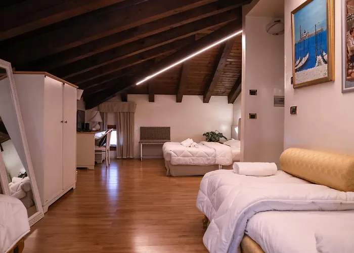 Sara Hotel 3*