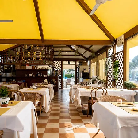 Sara Hotel