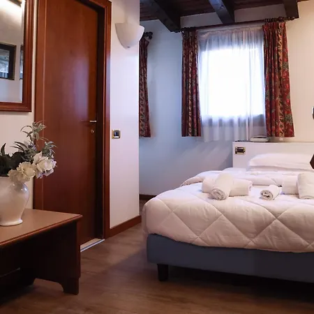 Sara Hotel